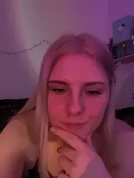 Blueeyezz0 webcam model stream image