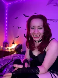 Nina-Chick777 webcam model stream image