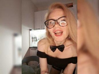 WomenS webcam bongacams model stream image