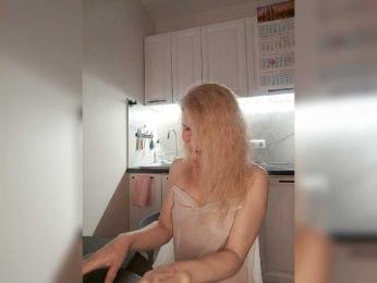 WomenS webcam bongacams model stream image