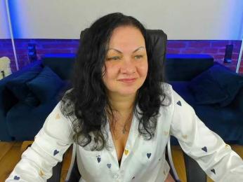 IrissMoon webcam model stream image