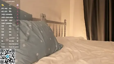 tyty_piupiu webcam model stream image