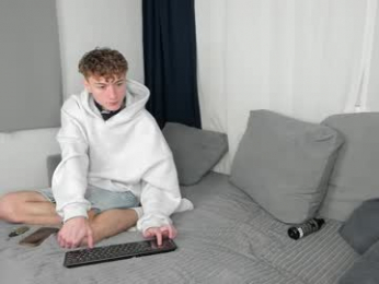 successful_kevin webcam model stream image