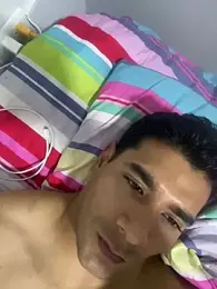 KobuPNP webcam stripchat model stream image