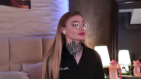 AriWild webcam stripchat model stream image