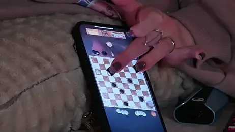 AriWild webcam model stream image