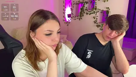 RobertAndLinela webcam model stream image