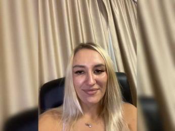 44enji webcam bongacams model stream image