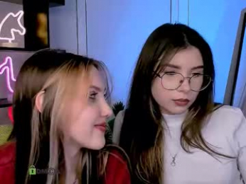 luna_tin webcam model stream image