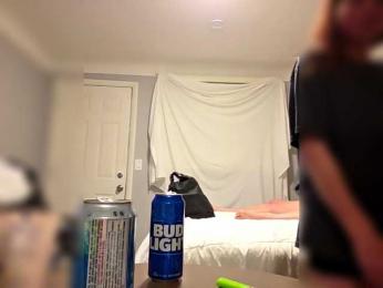 Clocry webcam model stream image