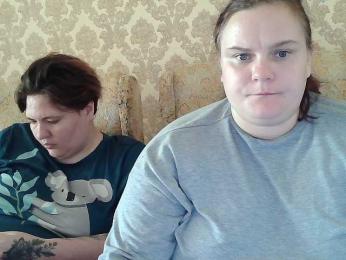 HollyXEva webcam model stream image