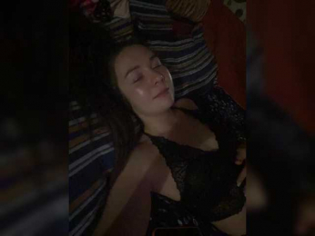 HelgaLeo webcam bongacams model stream image