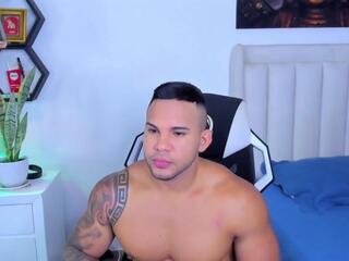 Matthew Santos webcam model stream image