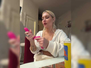 Tvoyasamka77 webcam model stream image