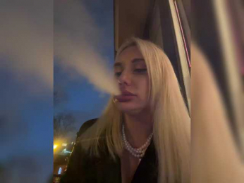 Tvoyasamka77 webcam bongacams model stream image