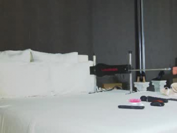 hefner_girl webcam model stream image