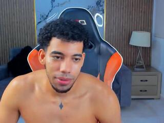 Zaiden Klein webcam model stream image