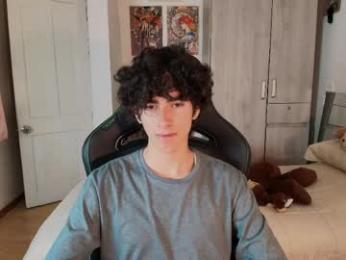 lucas_xo webcam model stream image