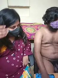 Reenakarthick webcam model stream image