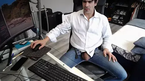 latinoo23bom webcam stripchat model stream image