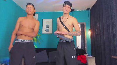 KINGOFHEAVENS_ webcam model stream image