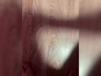 Queen-of-squirt webcam bongacams model stream image