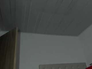 kortneyhills1 webcam model stream image