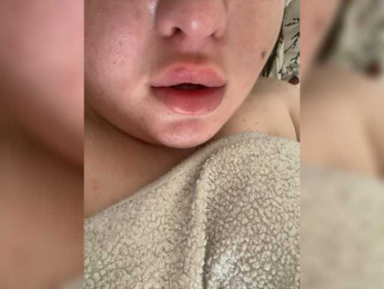 Swettypussy69 webcam model stream image