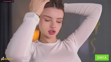 Bellacle webcam stripchat model stream image