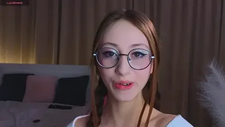 AvrilLeMell webcam stripchat model stream image