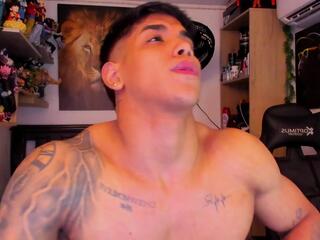 William Dracko webcam model stream image