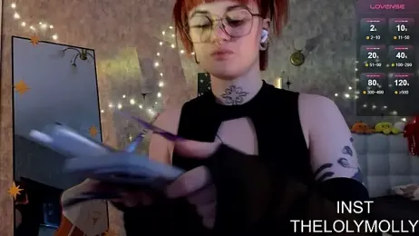 LolyMolli webcam model stream image