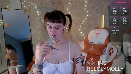 LolyMolli webcam model stream image