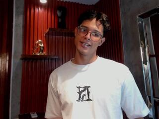 Ban Sonder webcam model stream image