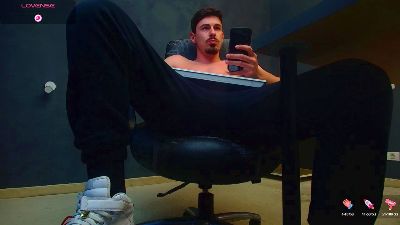 EnzzoRace webcam model stream image