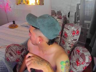 Demian Naughty webcam model stream image