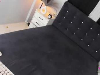 ellabrown_ webcam model stream image