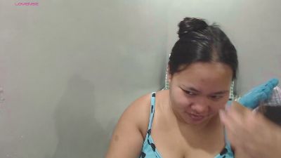 BubbleButtPinay webcam model stream image