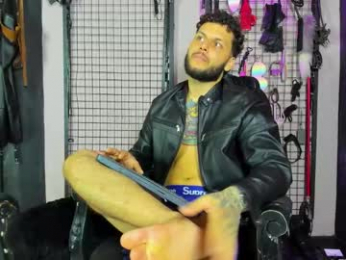 twisted_fantasy_ webcam model stream image