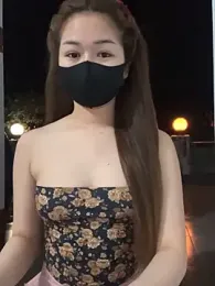 BabyThree_ webcam model stream image