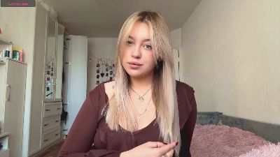 DaisyWingo webcam model stream image