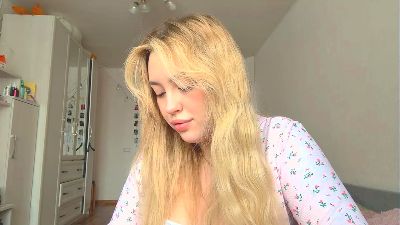 DaisyWingo webcam model stream image