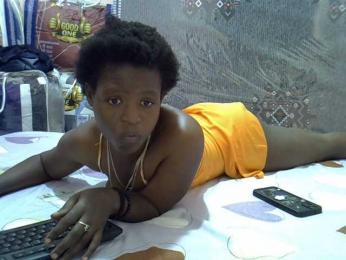 Drippyfey webcam model stream image