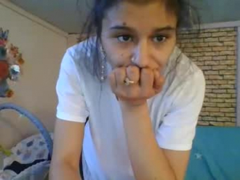 real_coupl3 webcam model stream image