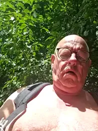 andrejoyfull64 webcam model stream image