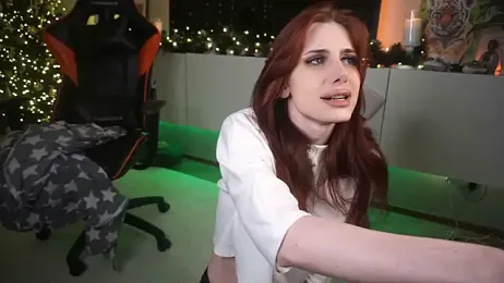 Foxy_irene webcam stripchat model stream image