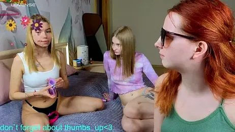 Tea_white webcam model stream image