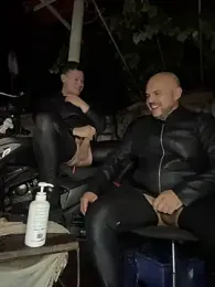 Neil_and_isaac webcam stripchat model stream image