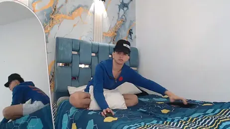 TWINKS_FRIENDS webcam model stream image