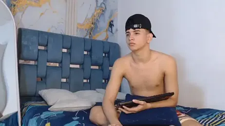 TWINKS_FRIENDS webcam model stream image